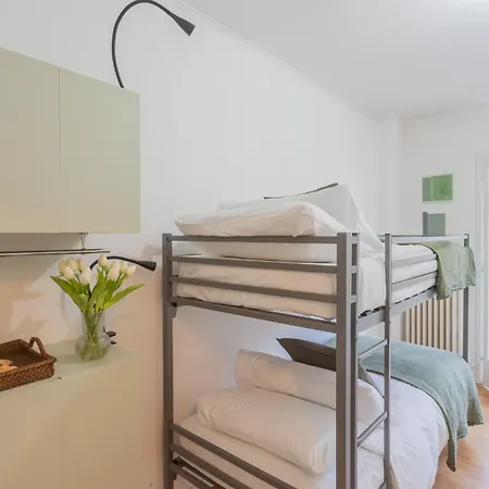 Besana 9 On The - Private Garden & Parking By Rent Lejlighed Moltrasio